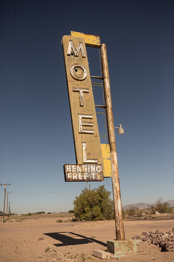 Motel California©antoninbonnet